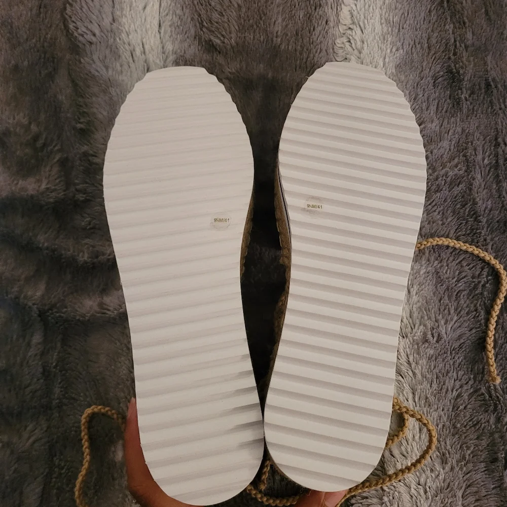 J LO Jennifer Lopez snakeskin Print sandals NWT size 9.5